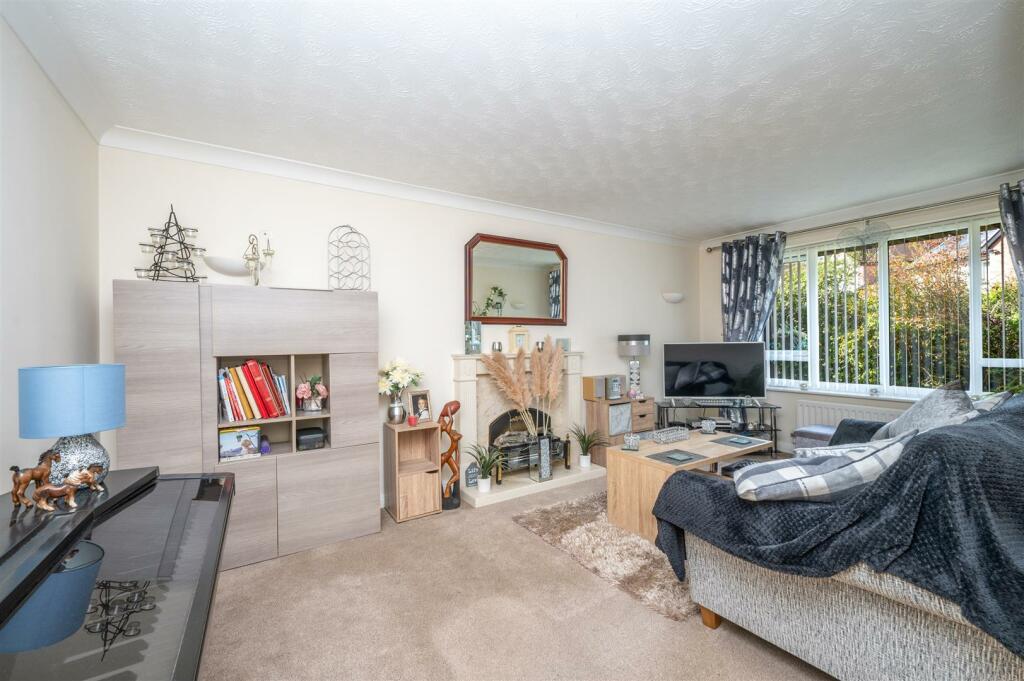 Additional image 6 of Chestnut Walk, Henley-In-Arden