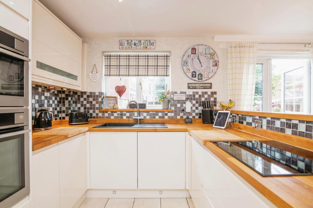 Additional image 5 of Oswestry Close, Redditch, Worcestershire, B97