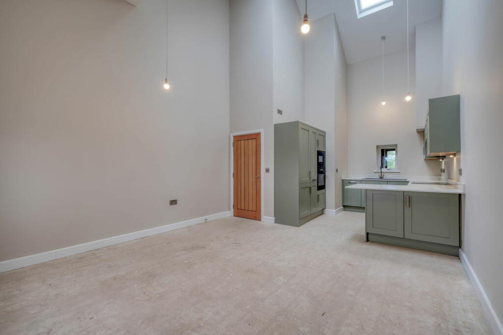 Additional image 6 of 6 Lion & Lamb Barns, Droitwich Road, Bradley Green B96 6RP