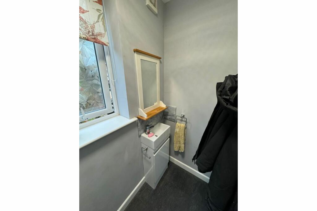 Additional image 9 of Silver Innage, Halesowen, B63