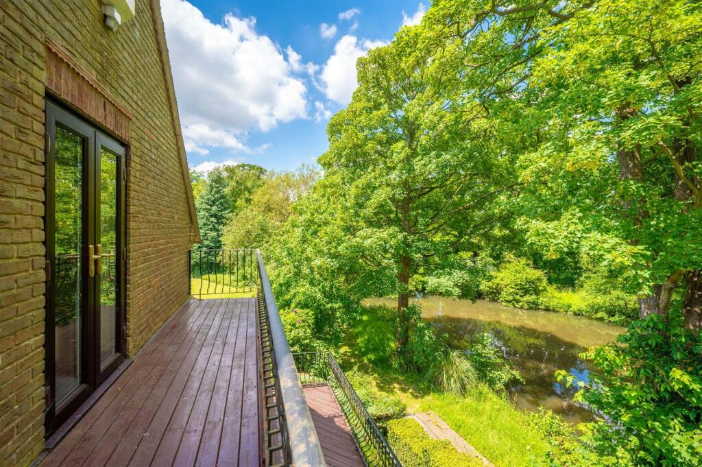 Additional image 28 of Stratford Road, Wootton Wawen