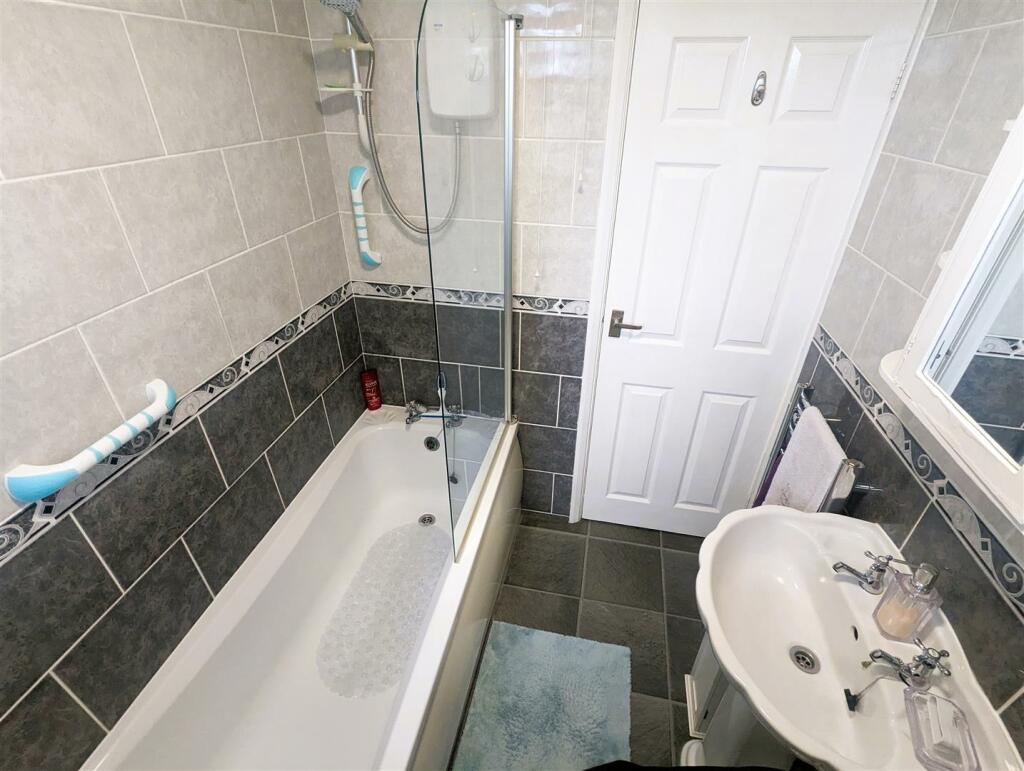 Additional image 9 of Apperley Way, Halesowen