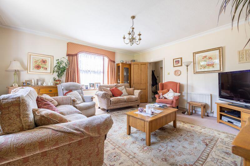 Additional image 4 of Detached period 4 bedroom house in central Bruton