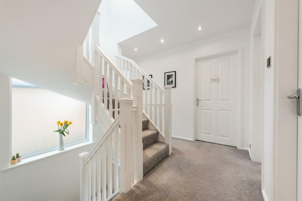 Additional image 17 of Hanbury Road, Dorridge