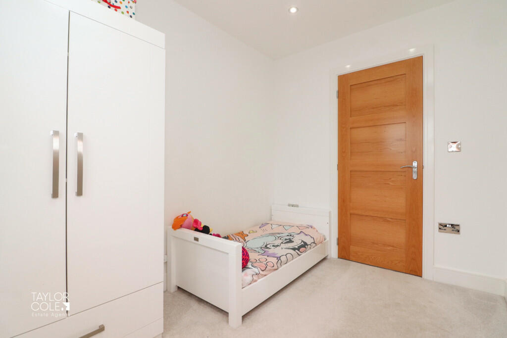 Additional image 29 of Fisher Close, Tamworth