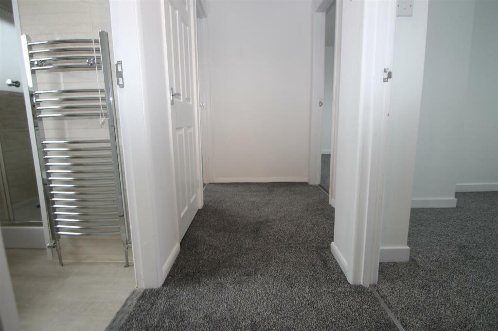 Additional image 22 of Moat Drive, Halesowen