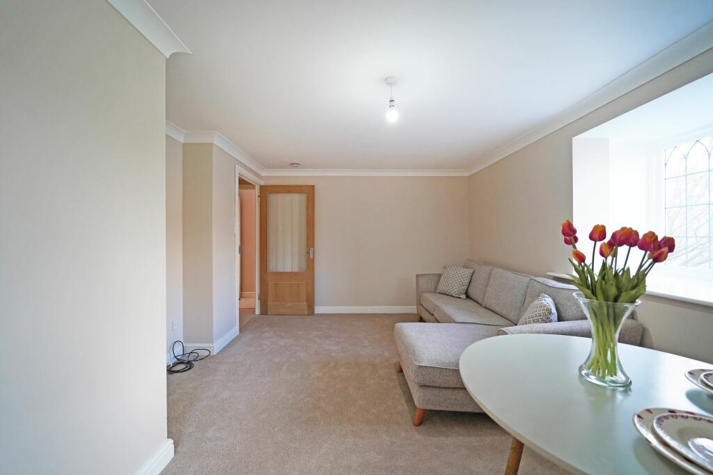 Additional image 4 of Yew Tree Close, Lapworth, B94
