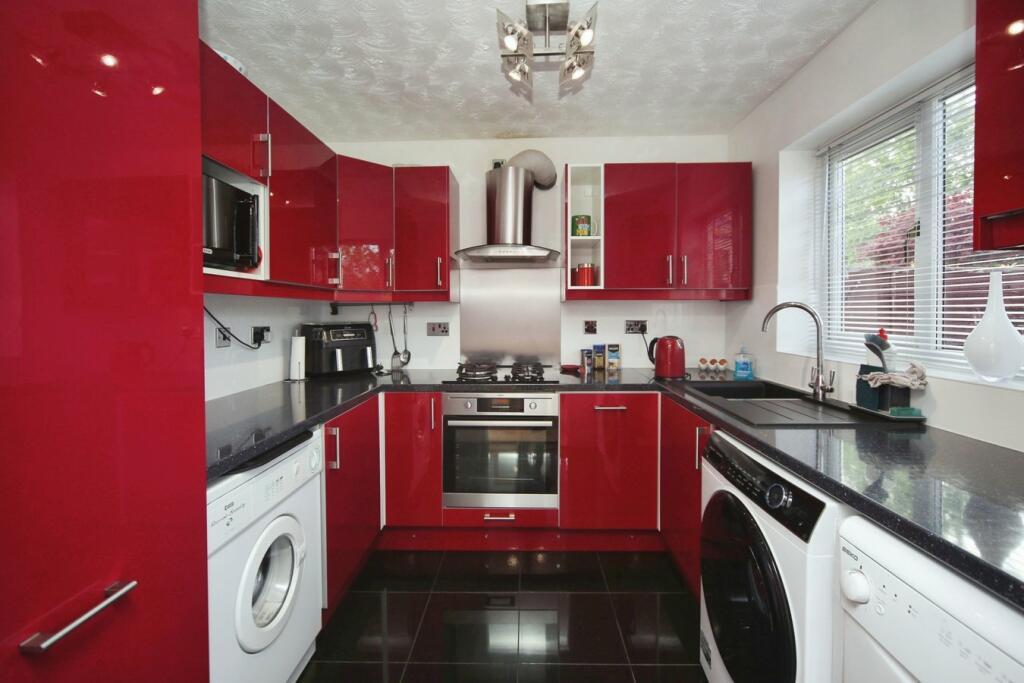 Additional image 8 of Kiln Close, Studley, B80