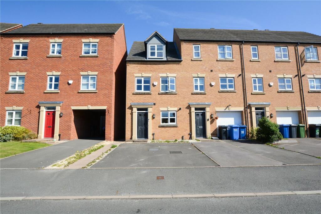 Lowes Drive, Belgrave, Tamworth, Staffordshire, B77