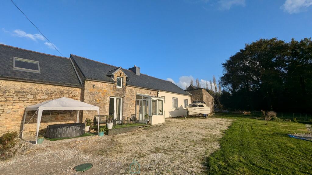 Primary image of Brittany, Morbihan, Guémené-sur-Scorff, France