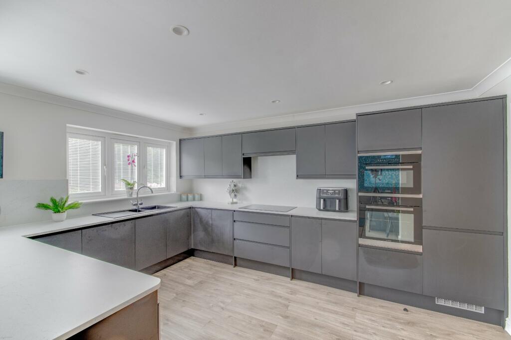 Additional image 16 of Kenneth Vincent Close, Crabbs Cross, Redditch, Worcestershire, B97