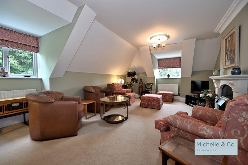 Additional image 5 of 2/3 bedroom luxury duplex apartment