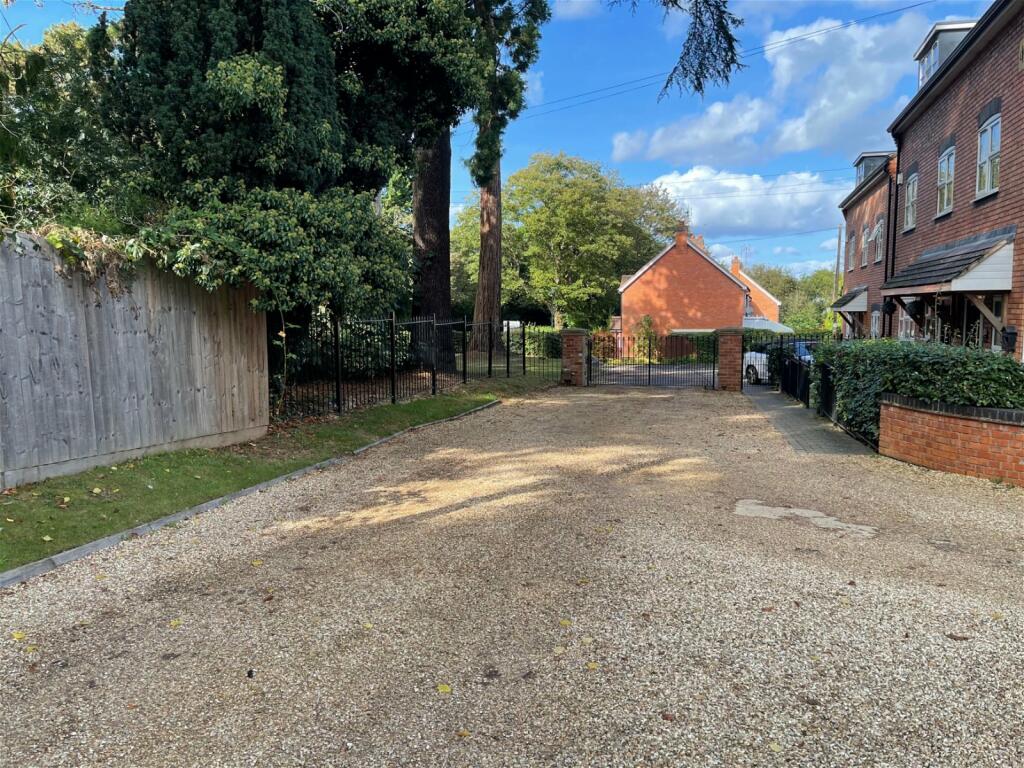 Additional image 13 of Stratford Road, Henley-in-arden, B95 6AE