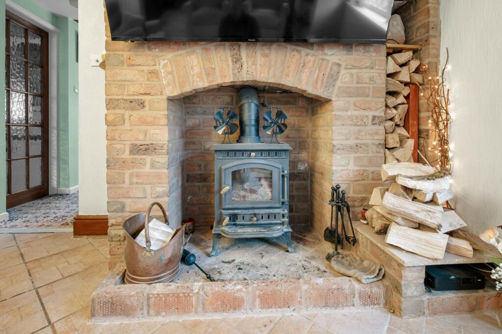 Additional image 31 of Evesham Road, Astwood Bank, Redditch. B96