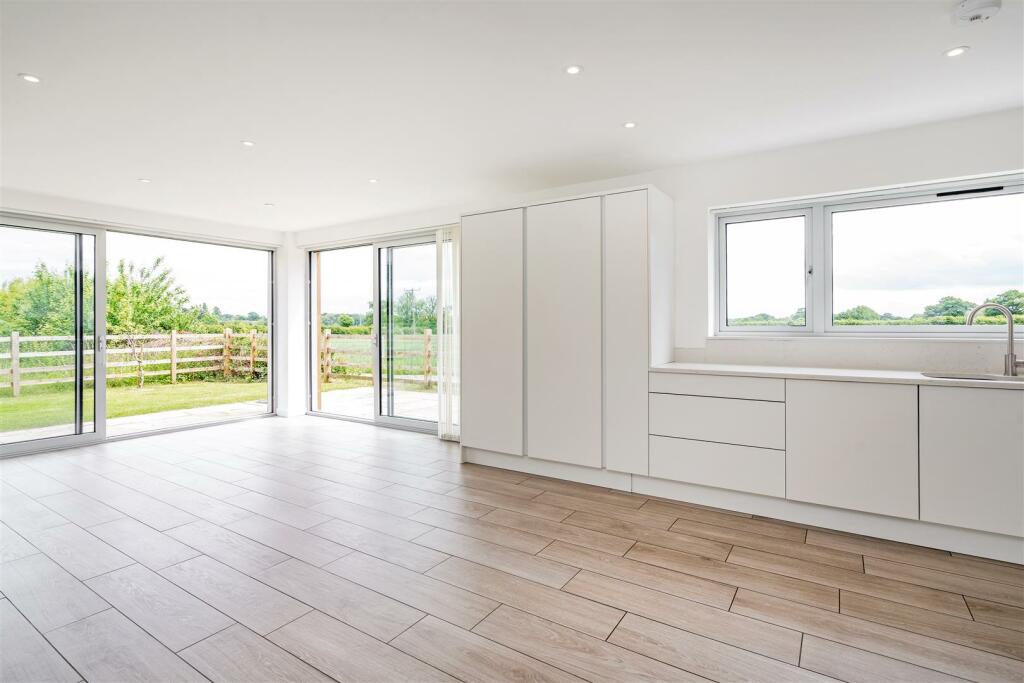Additional image 2 of Stripes Hill Farm, Knowle