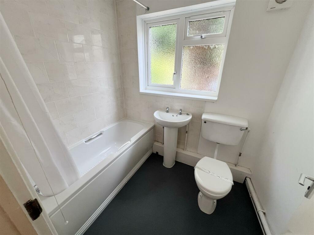 Additional image 10 of Priory Road, Alcester