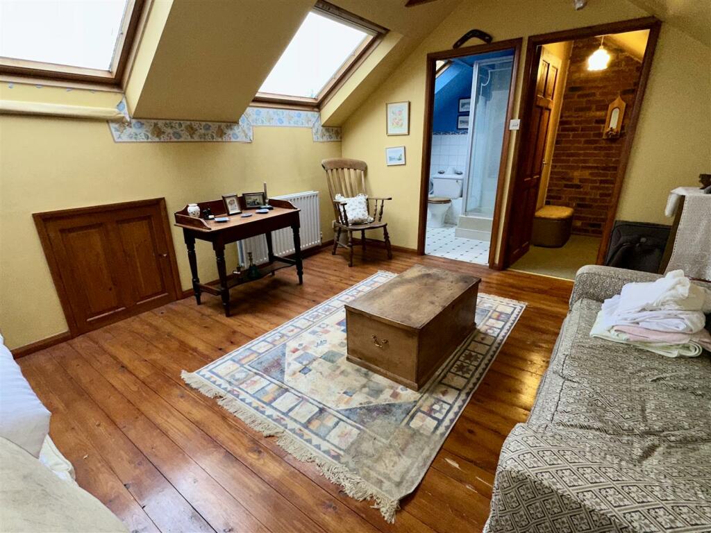 Additional image 23 of Moorfield Road, Alcester