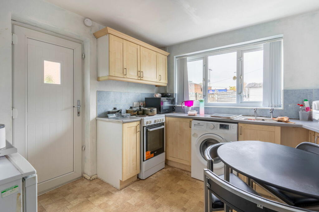 Additional image 3 of Birmingham Road, Bromsgrove, B61 0DR