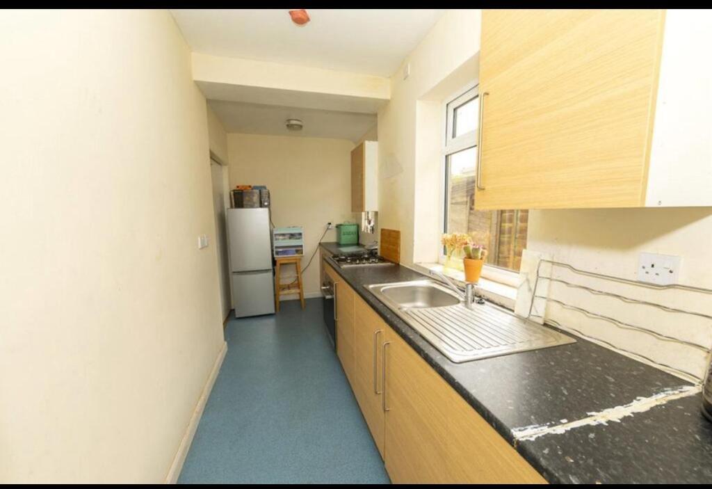 Additional image 4 of Meadow Road, Oldbury, B68