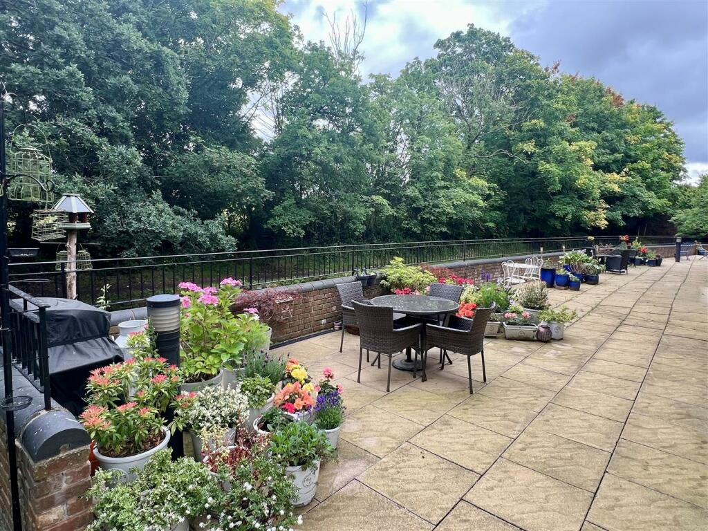 Additional image 4 of Tythe Barn Lane, Dicken Heath, Solihull