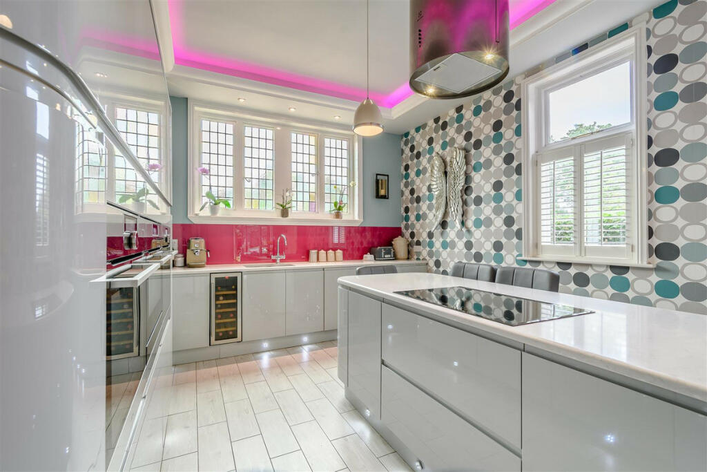 Additional image 7 of Kineton Green Road - Solihull, West Midlands, B92 7DY