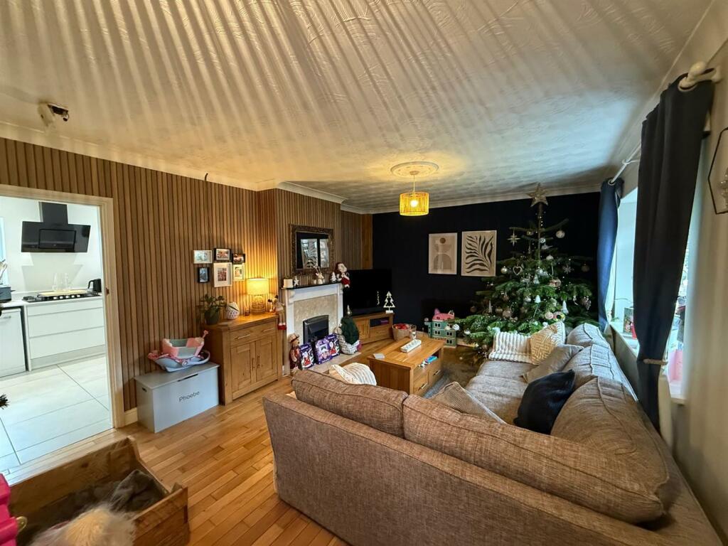 Additional image 11 of Wallace Rise, Cradley Heath, B64 7LP