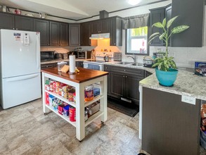 Additional image 3 of 3942 Columbia Valley Rd