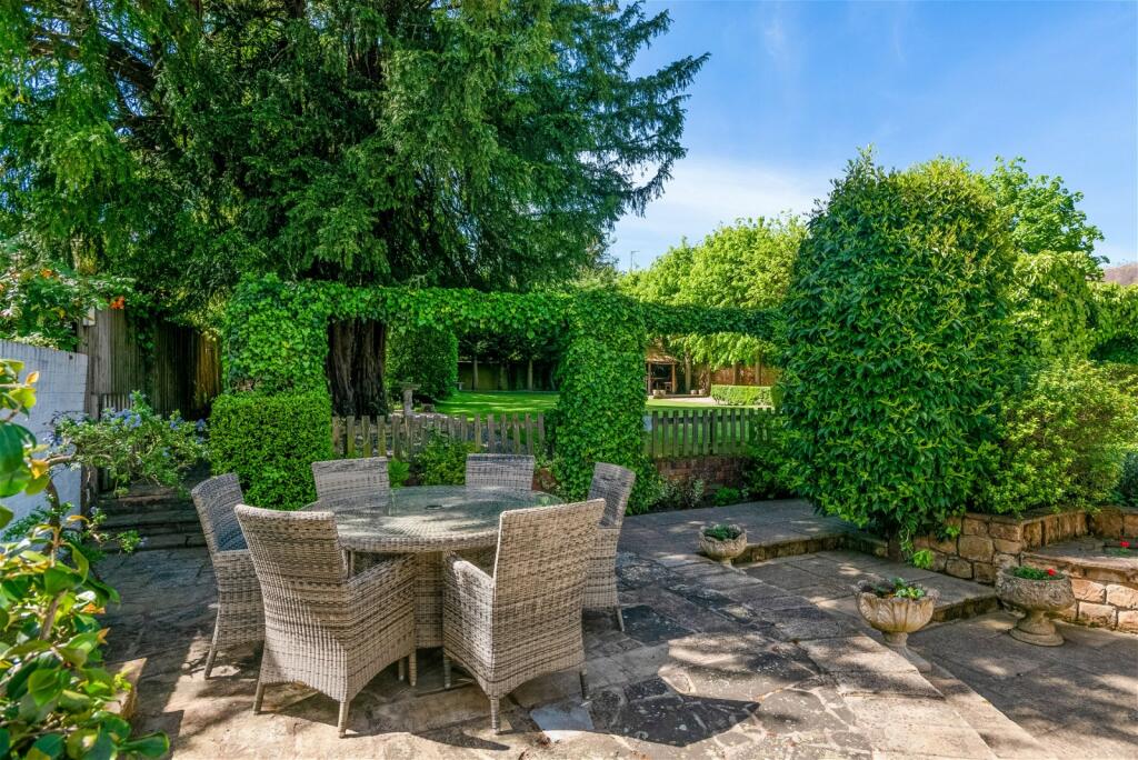 Additional image 18 of High Street, Henley-in-Arden, B95 5BN