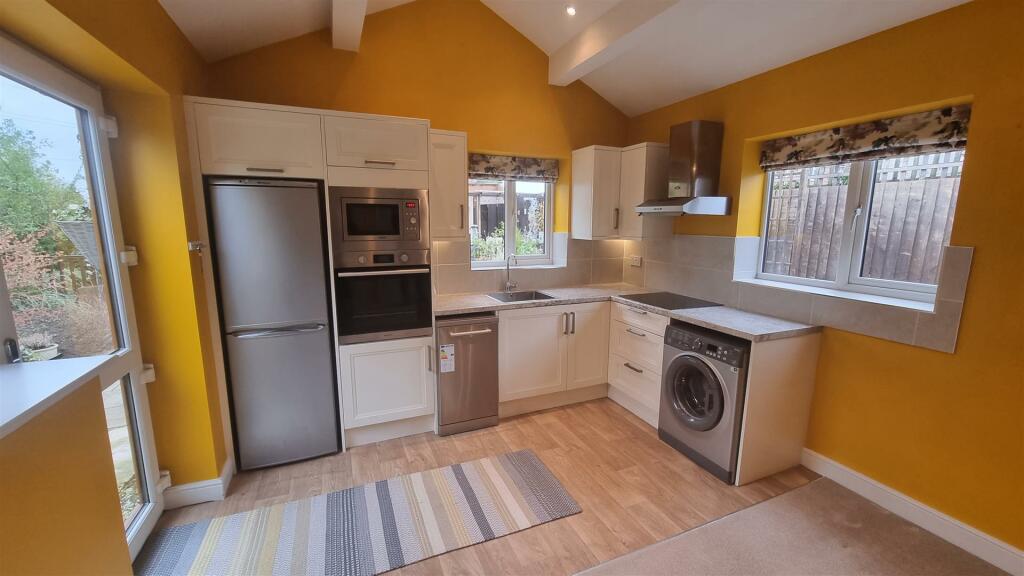 Additional image 22 of Middle Lane, Wythall