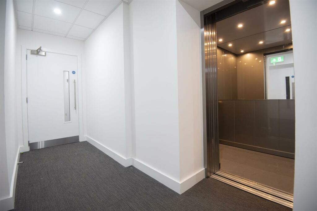 Additional image 3 of Broadoaks, Solihull