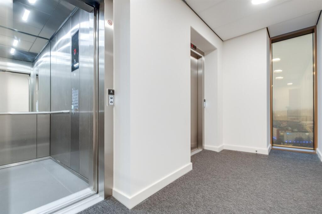 Additional image 16 of South Central, B5