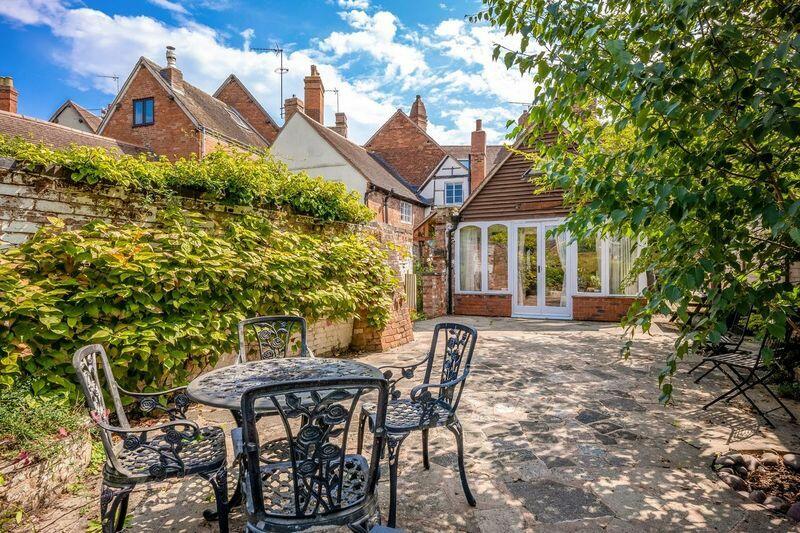 Additional image 24 of Greyhound House, Henley Street, Alcester, B49