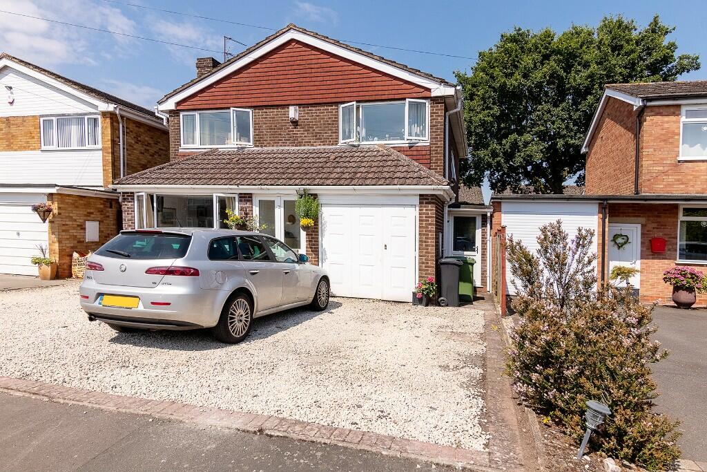 Additional image 30 of Meadow Close, B94