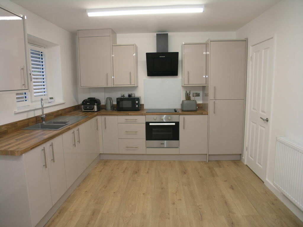 Additional image 4 of ROWLEY REGIS, Park Avenue