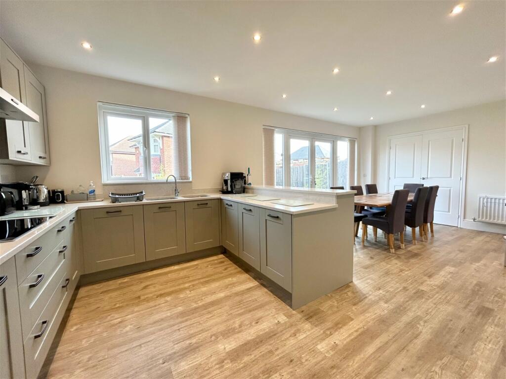 Additional image 45 of Broomyshaw Close, Tamworth, B77 4FQ