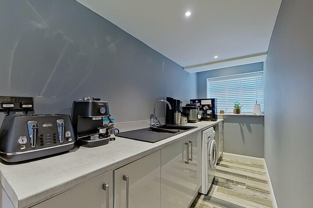 Additional image 15 of Whitehouse Common Road, Sutton Coldfield