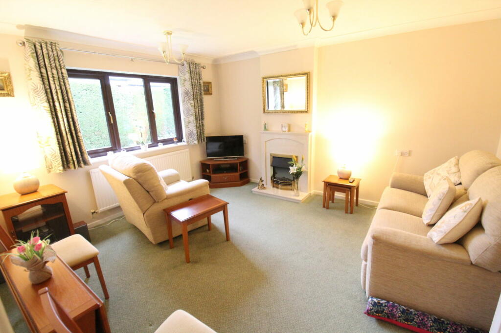 Additional image 4 of HALESOWEN, Linden Glade, Stourbridge Road