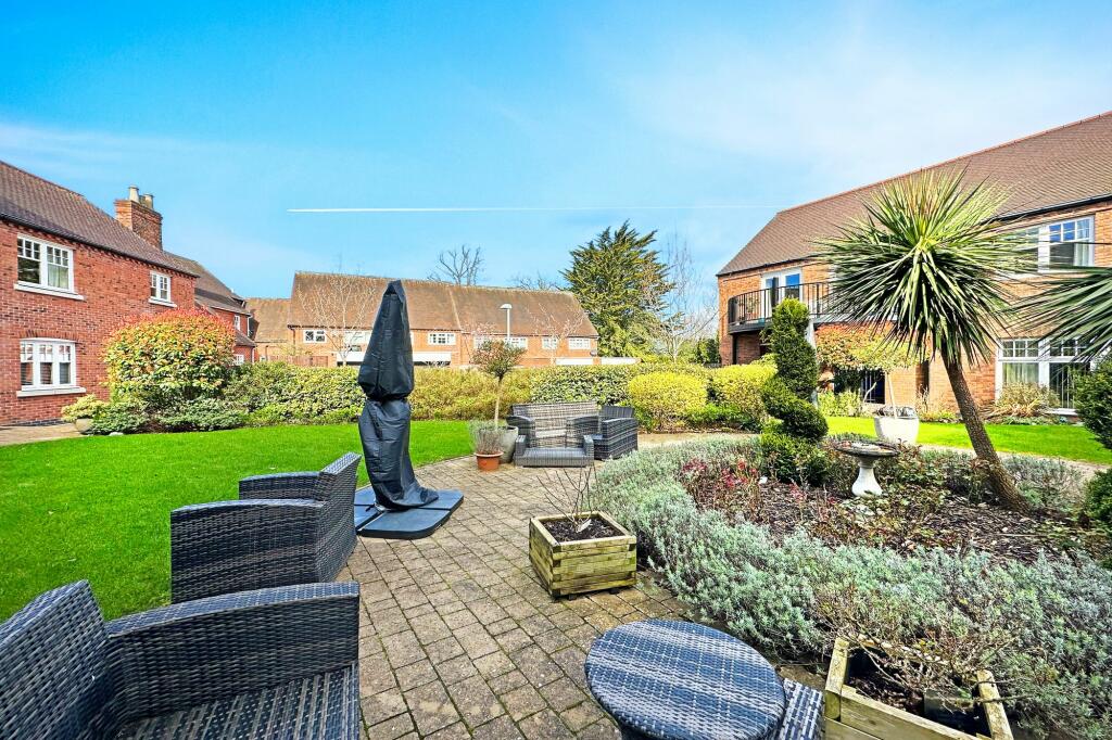 Additional image 9 of High Street, Knowle, B93