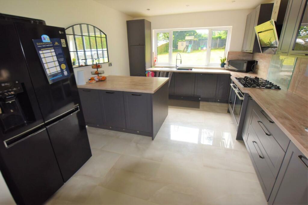 Additional image 4 of Pilkington Avenue, Sutton Coldfield