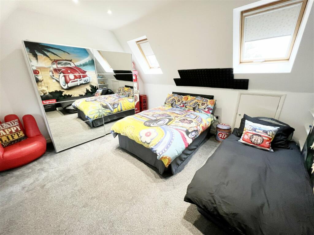 Additional image 24 of Birchy Close, Dickens Heath, Solihull