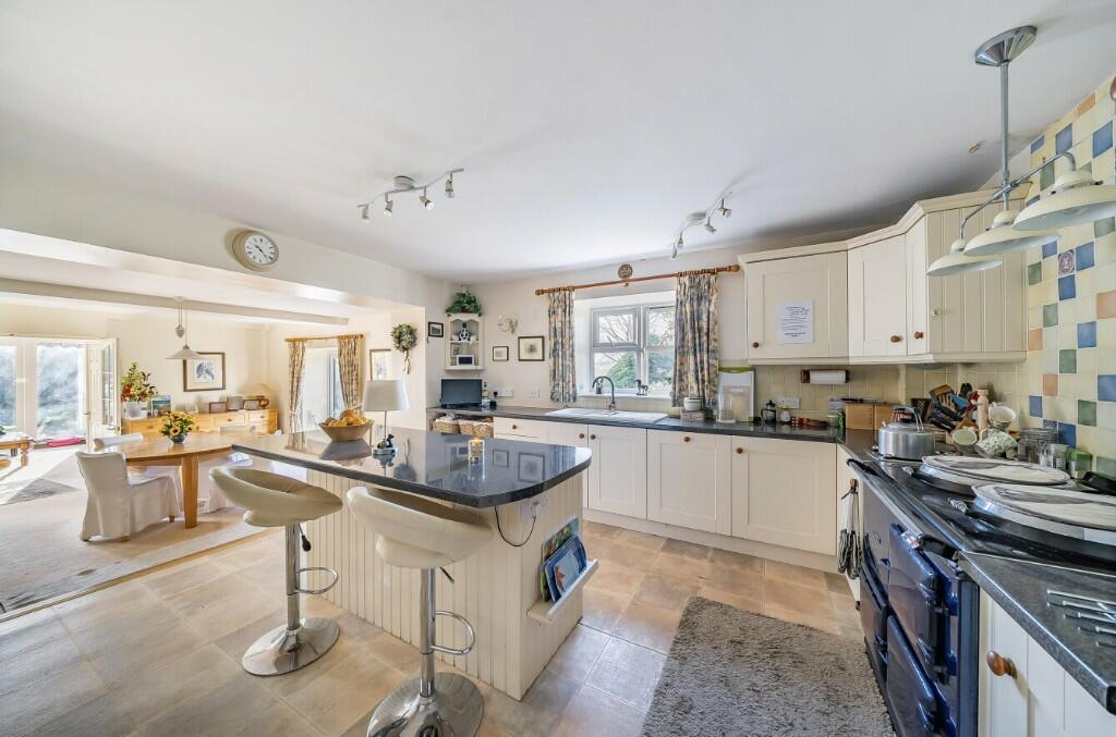 Additional image 5 of Henley Grove, Bruton, Somerset, BA10 0QD