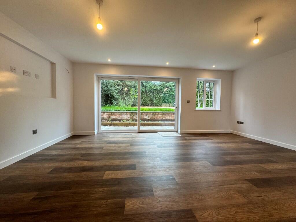 Additional image 13 of Vine Cottage, Dunnington, B49