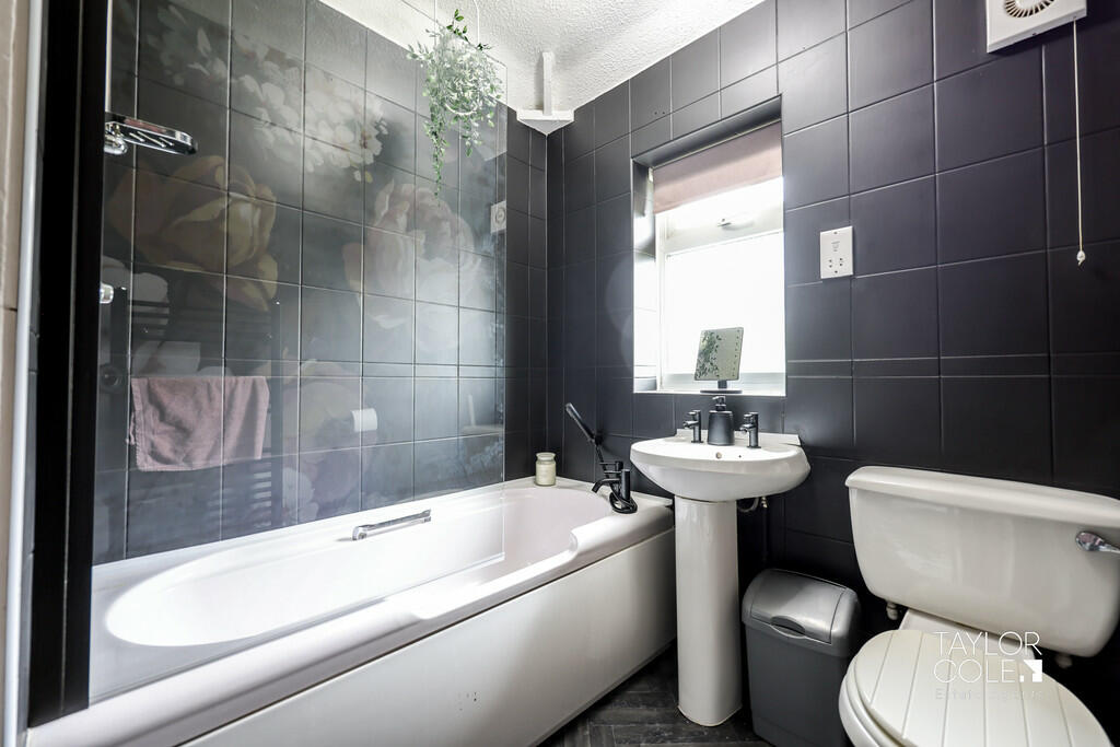 Additional image 26 of Lawrence Drive, Minworth