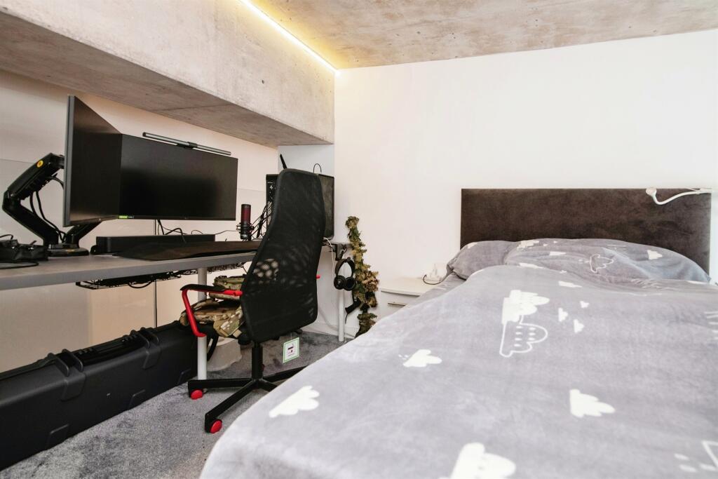 Additional image 9 of High Street, WEST BROMWICH