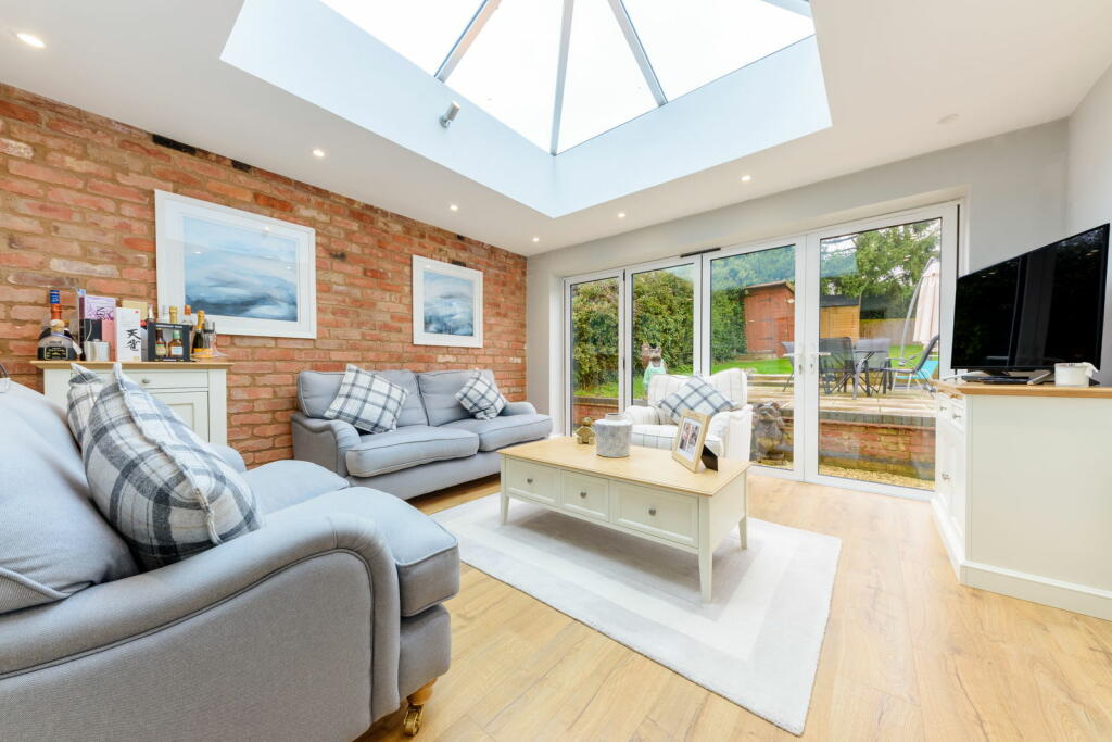 Additional image 10 of Dodford Road, Bournheath, Bromsgrove, B61 9JR