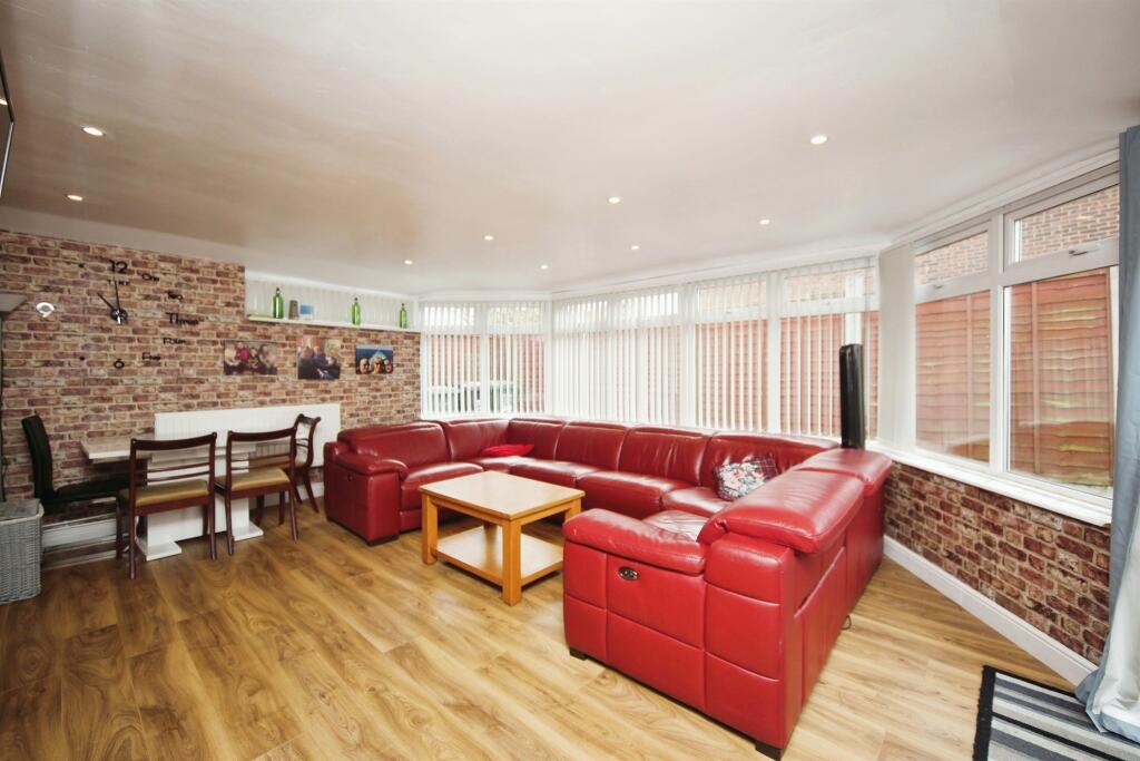 Additional image 2 of Winslow Close, REDDITCH