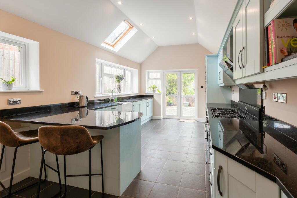 Additional image 31 of Chestnut Walk, Henley in Arden, Warwickshire, B95