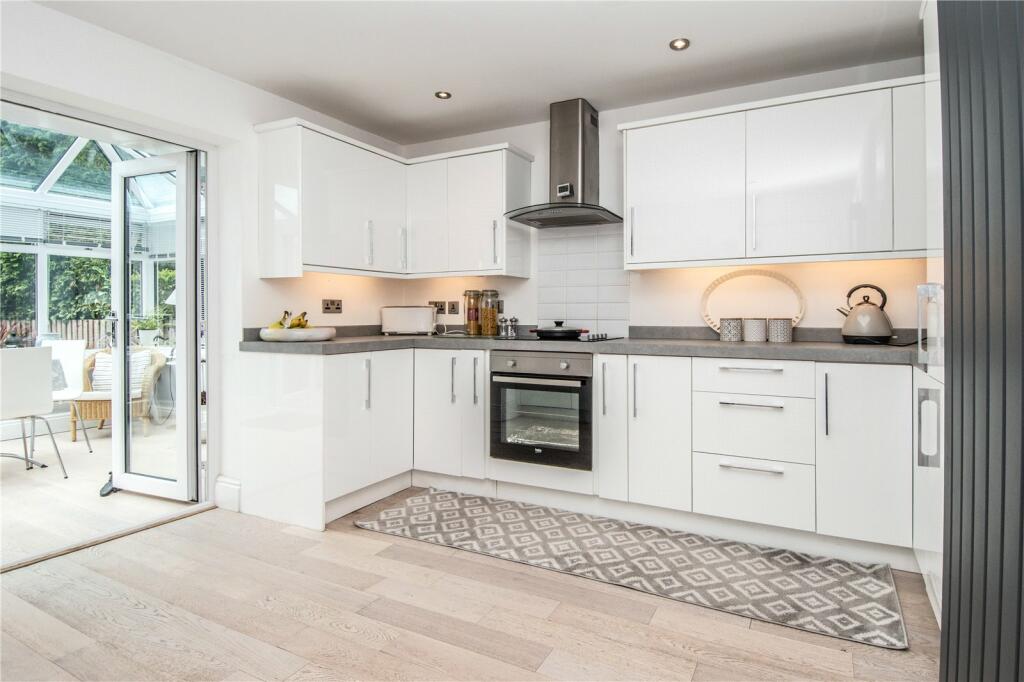 Additional image 4 of Wildmoor Lane, Catshill, Bromsgrove, B61