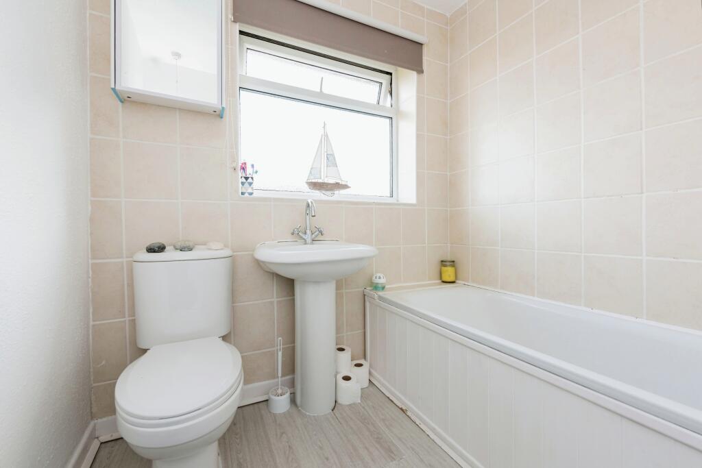 Additional image 13 of Greenhill Close, Dosthill, Tamworth, Staffordshire, B77