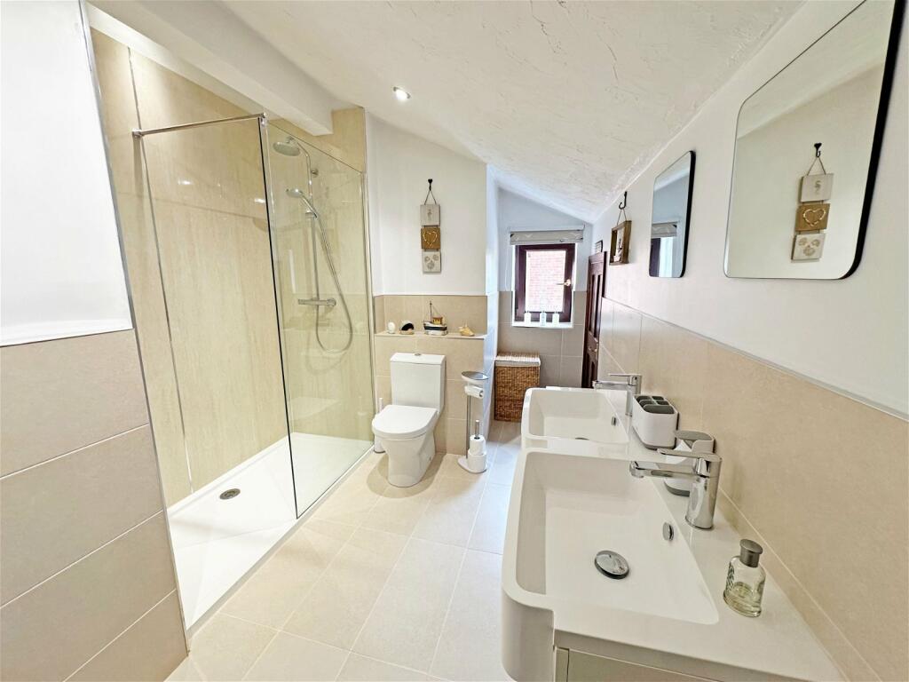 Additional image 28 of Houndsfield Court, Houndsfield Lane, Wythall, B47 6LX